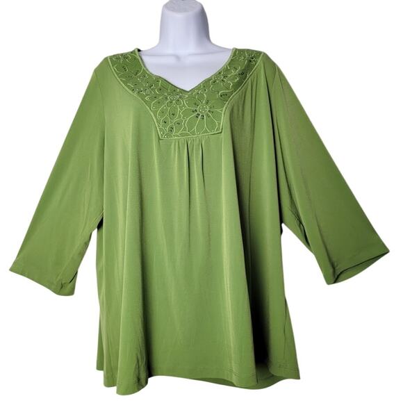 Susan Graver Green Embroidered Floral Top 1X Boho Cottagecore Feminine Chic - Picture 1 of 8